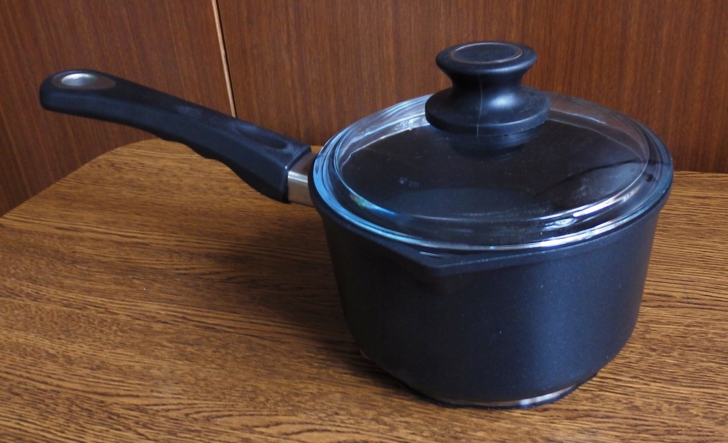 NOWY Garnek rondel EcoVital TYTAN z pokrywą Pyrex