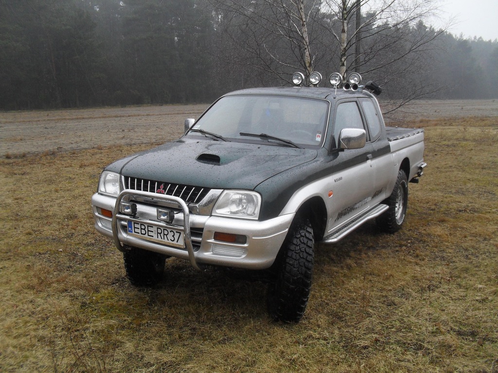 Mitsubishi L200 2.5 TD pickup ciężarowy