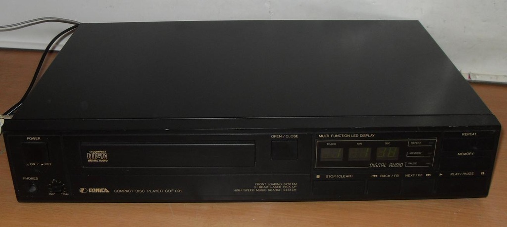 FONICA COMPACT DISC PLAYER CDF 001
