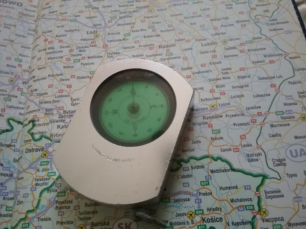stary kompas SUUNTO FINLAND