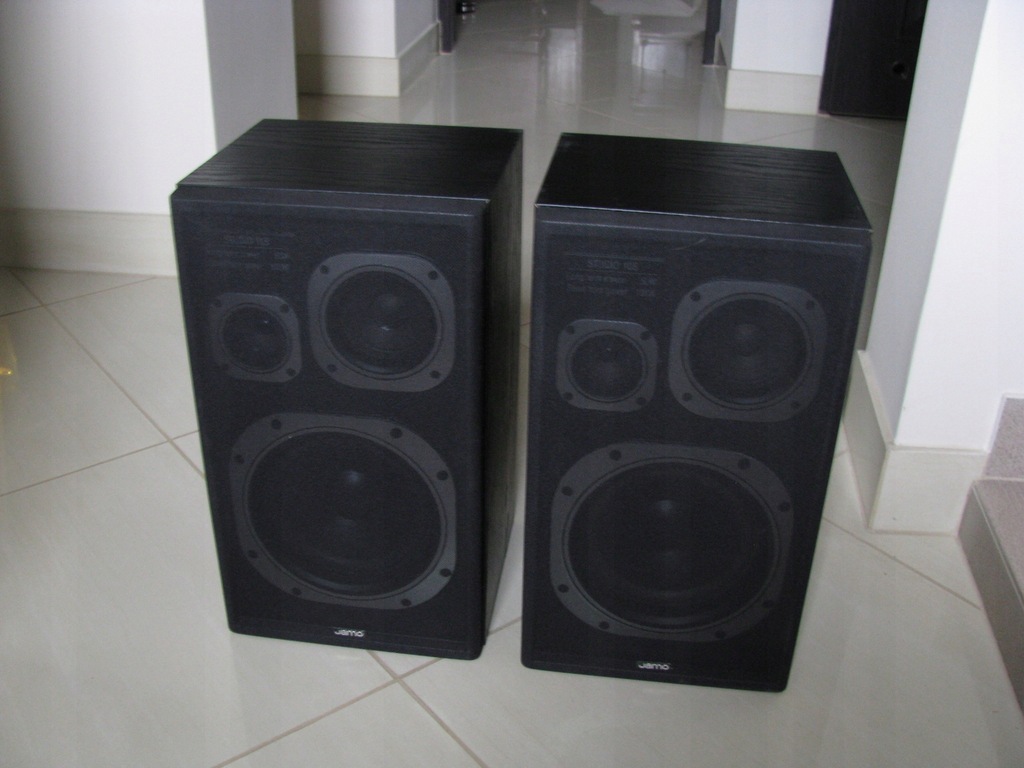 Jamo studio hot sale 105 speakers