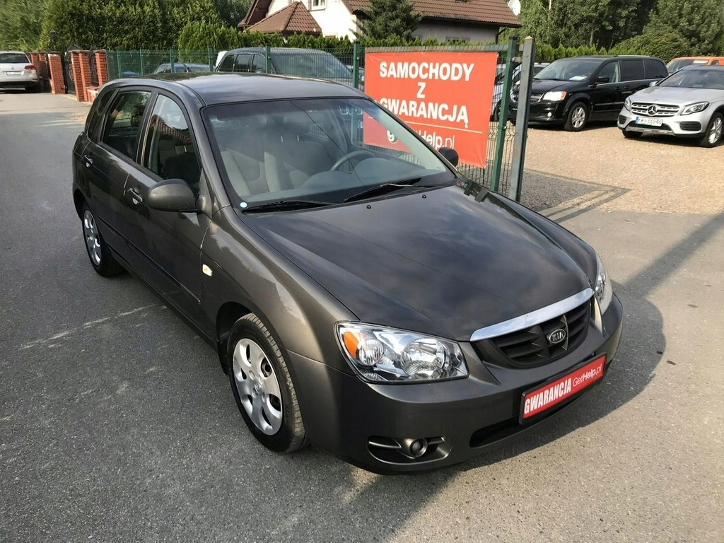 Kia cerato 2003