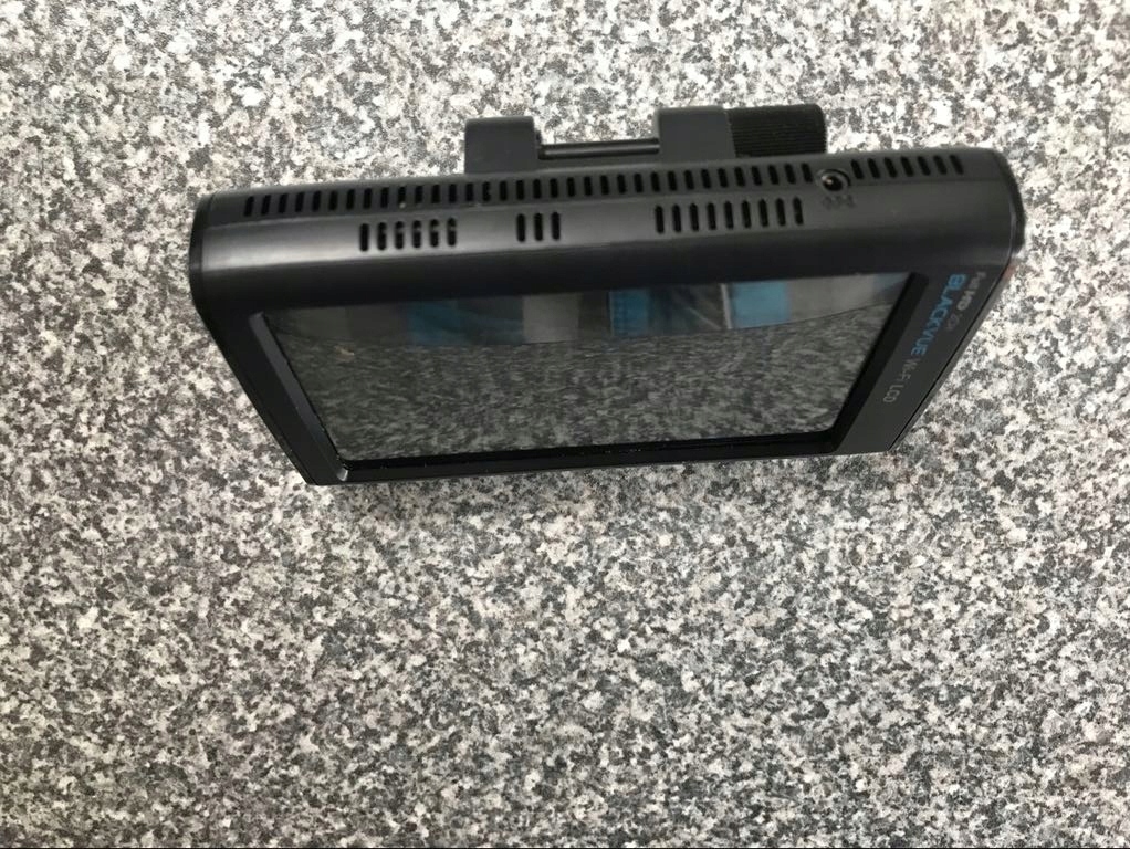 Kamera Blackvue DR750LW-2CH TOUCH lcd 4