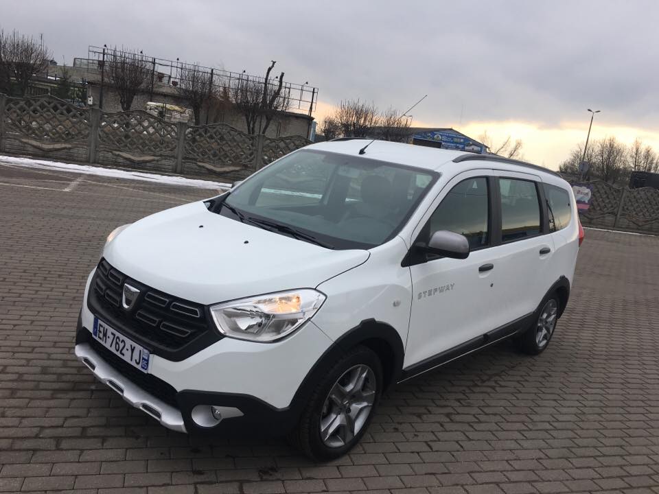 Dacia Lodgy Stepway 1.2 TCE 7-os Navi 1 300  km !!