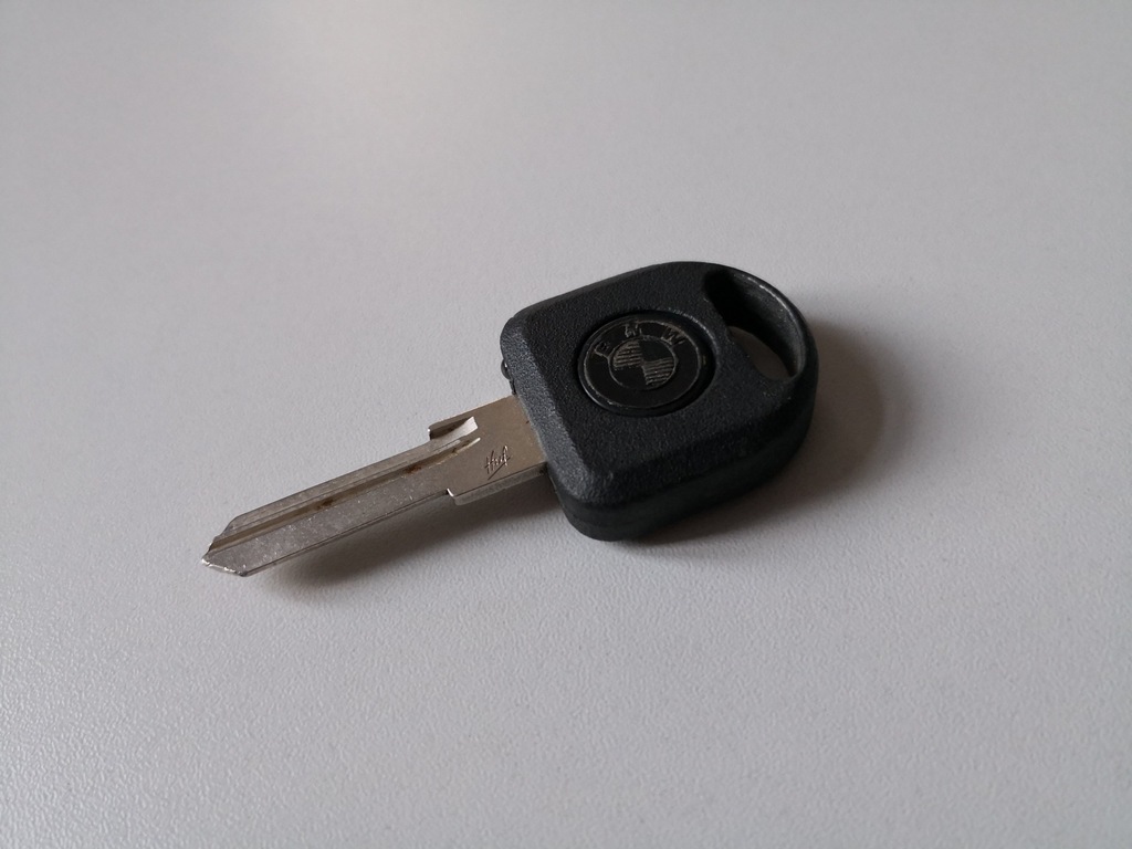 NOWY ORYGINALNY kluczyk BMW E30