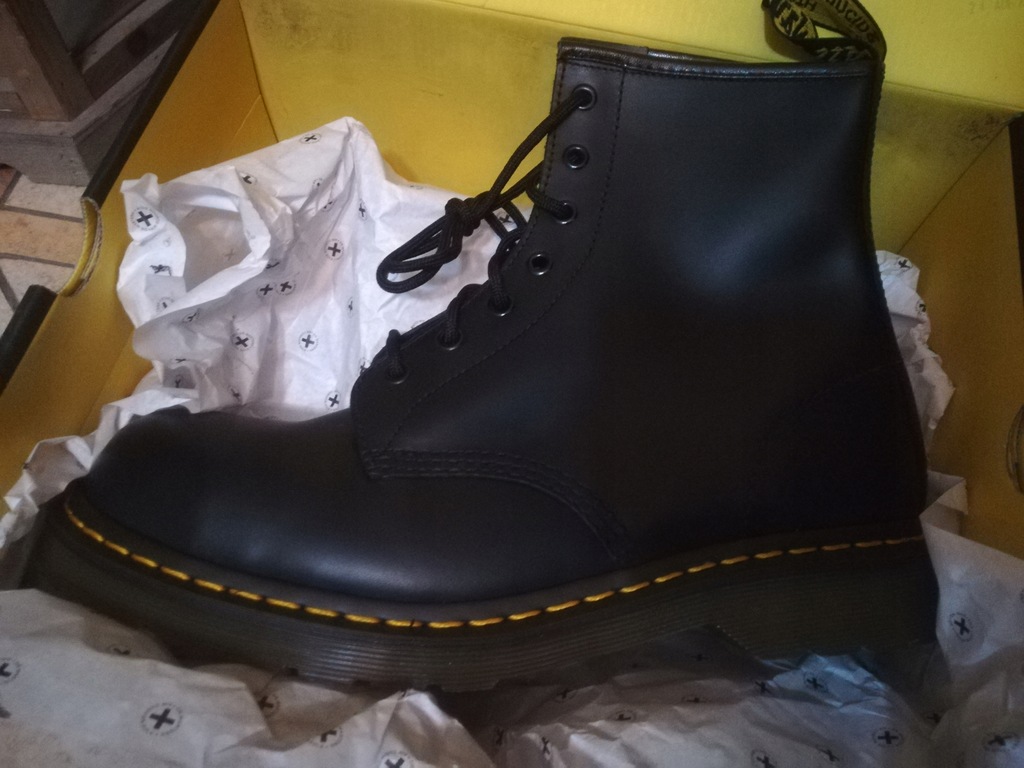 Cisalfa dr martens on sale