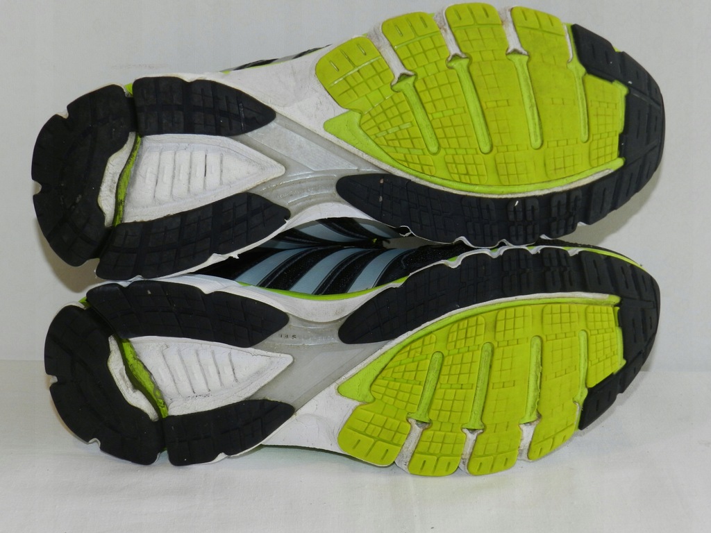 adidas cushion response