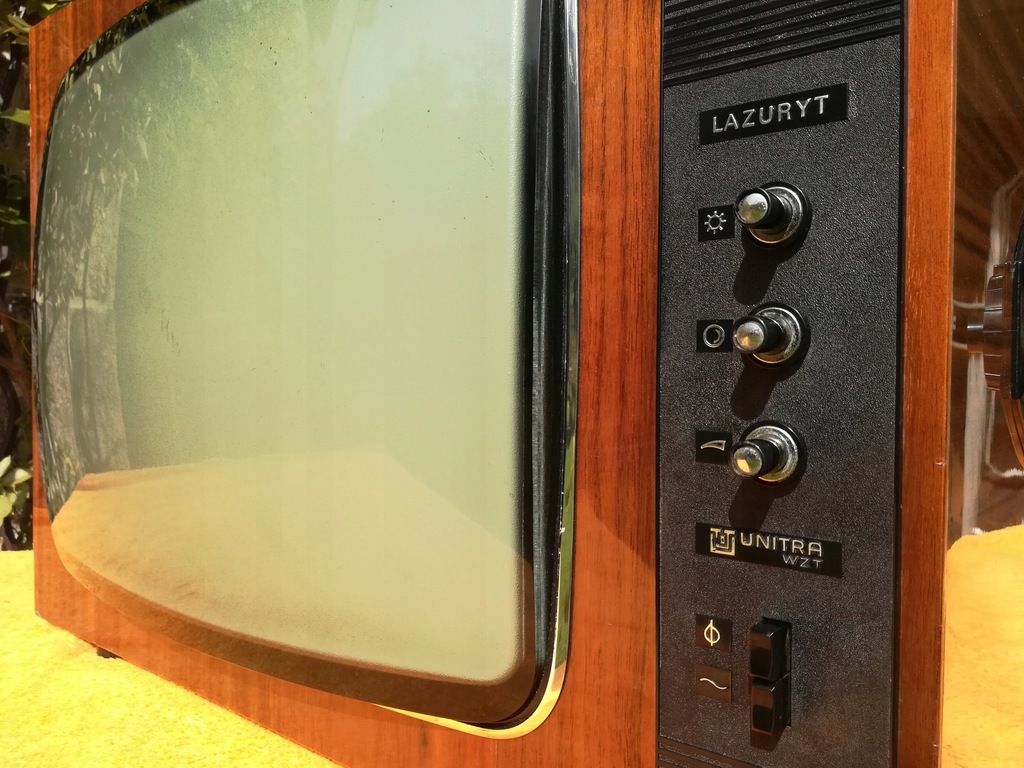 Unitra WZT LAZURYT 105 - Piękny Telewizor z PRL-u