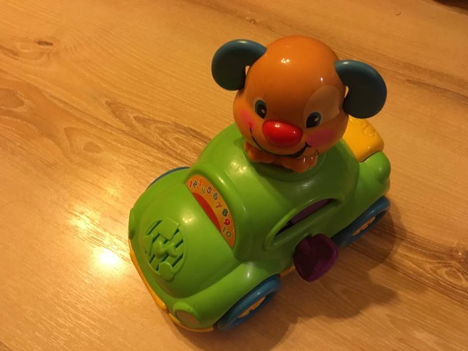 Autko Szczeniaczek Uczniaczek FISHER PRICE