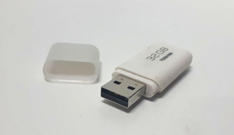 PENDRIVE TOSHIBA 32GB