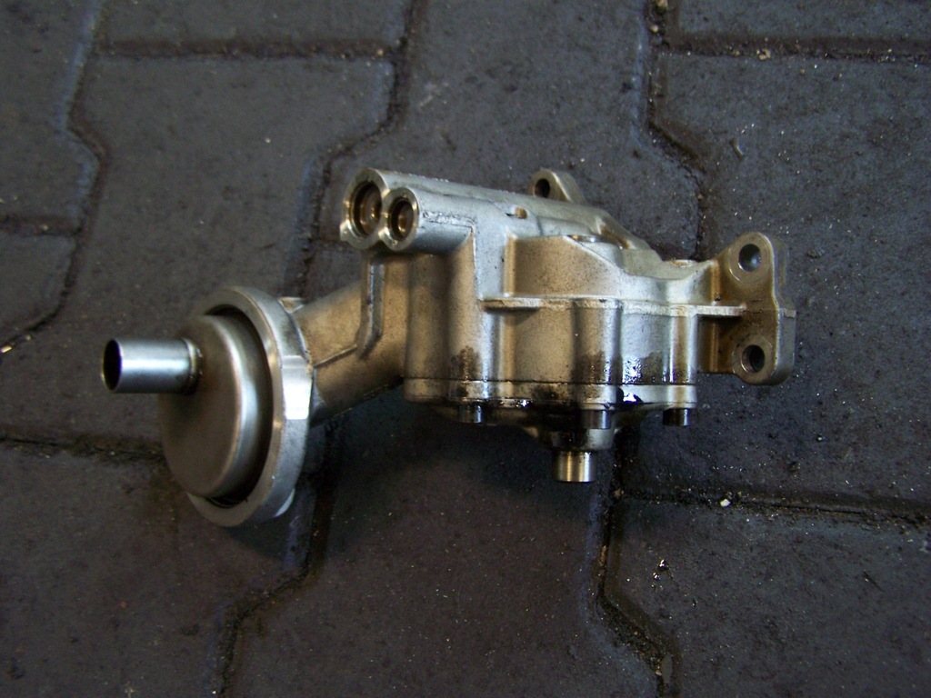 POMPA OLEJU AUDI A6 C6 3.0 TDI V6 BMK 059115105AC