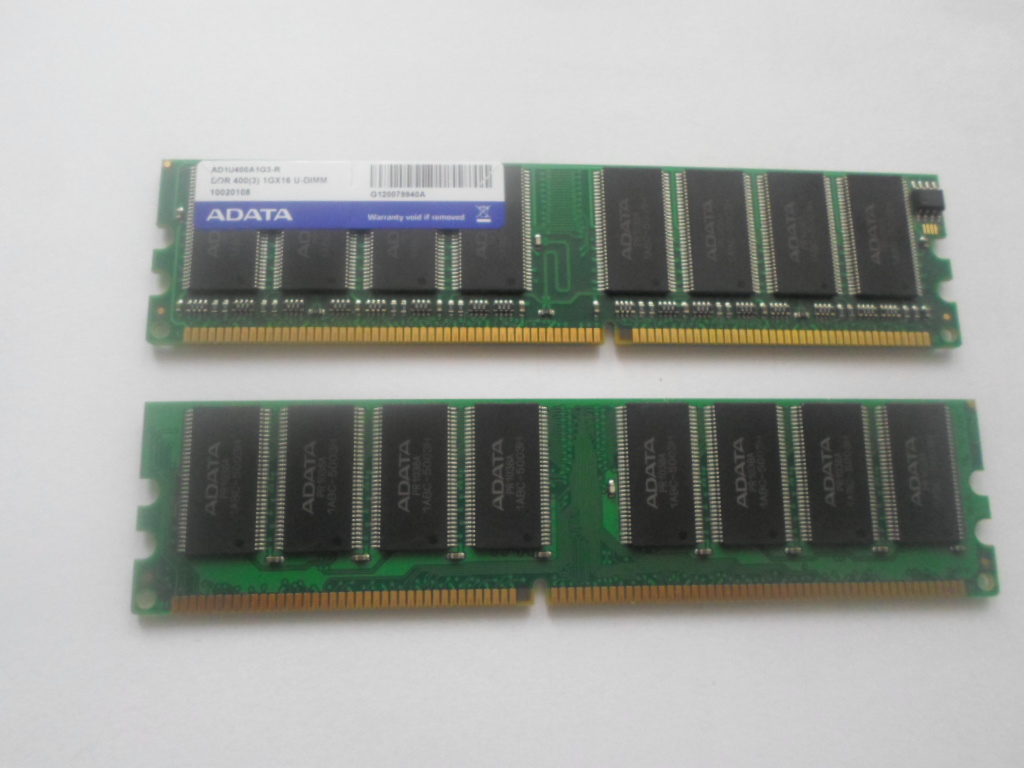 Pamięć RAM ADATA AD 1 U400 A1 G3-R DDR 400. BCM.