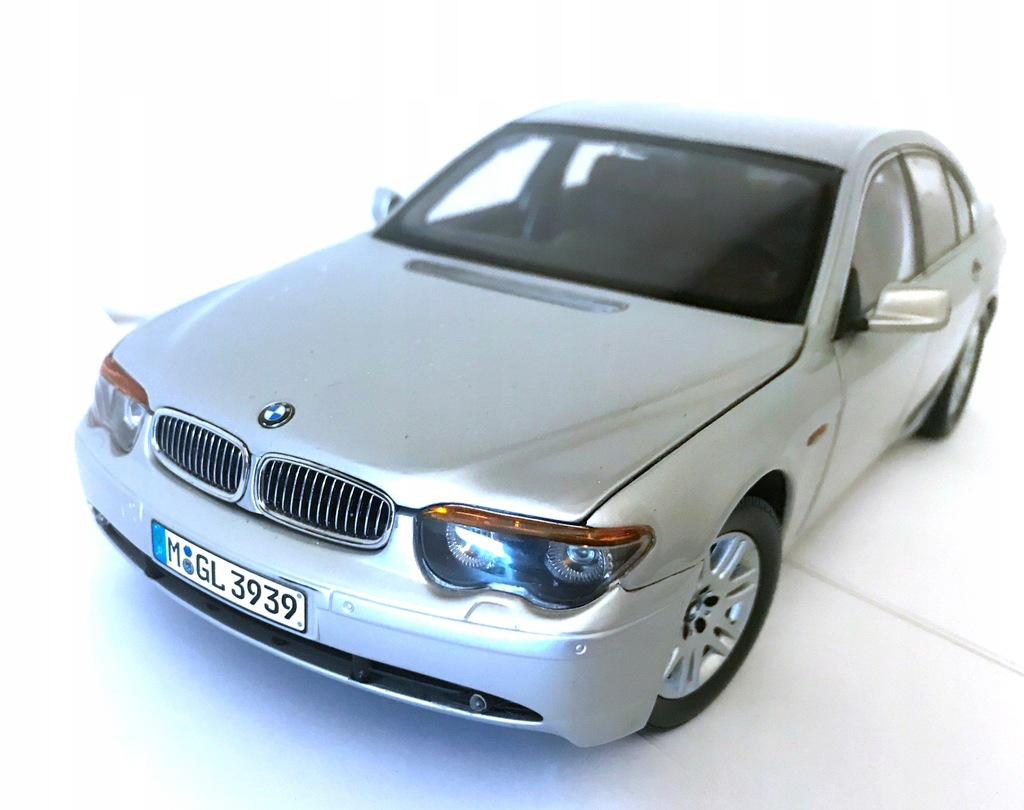 BMW E65 SERIA 7 745i KYOSHO 1:18 - 7741154488 - oficjalne