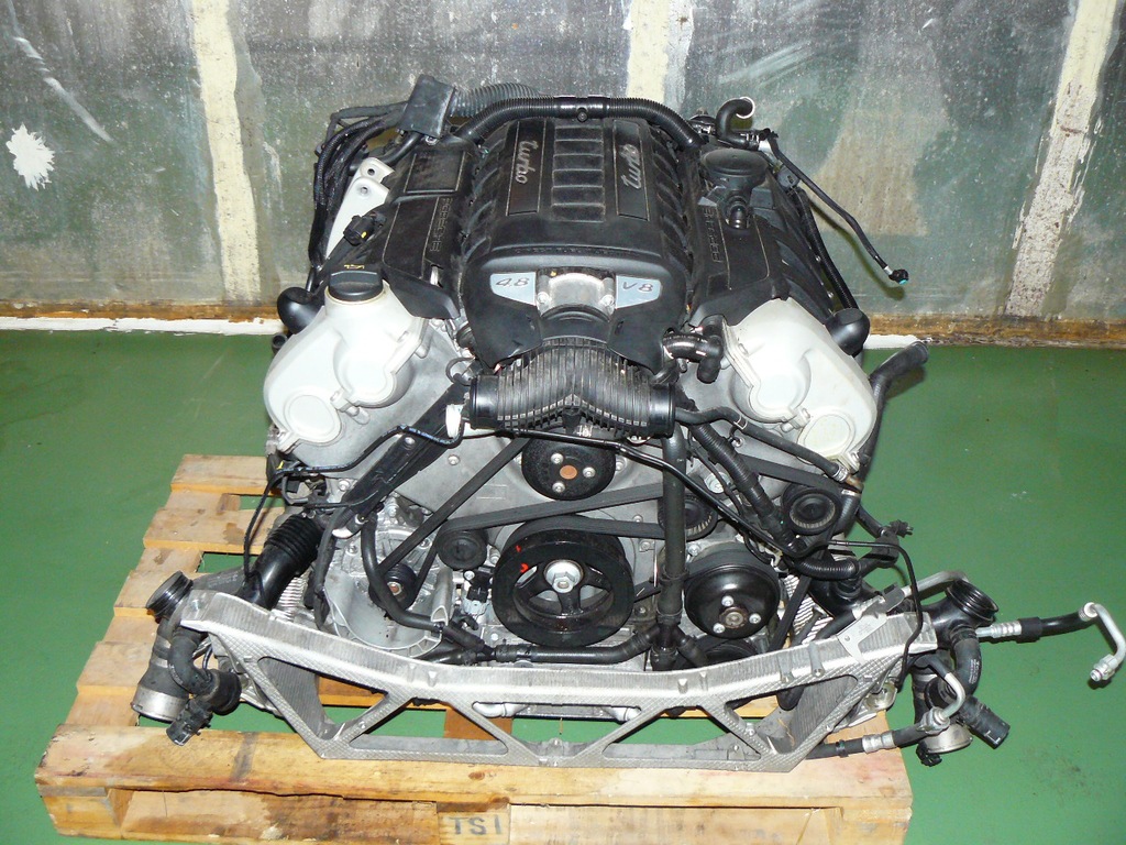 PORSCHE PANAMERA 4.8 V8 500kM TURBO SILNIK M4870