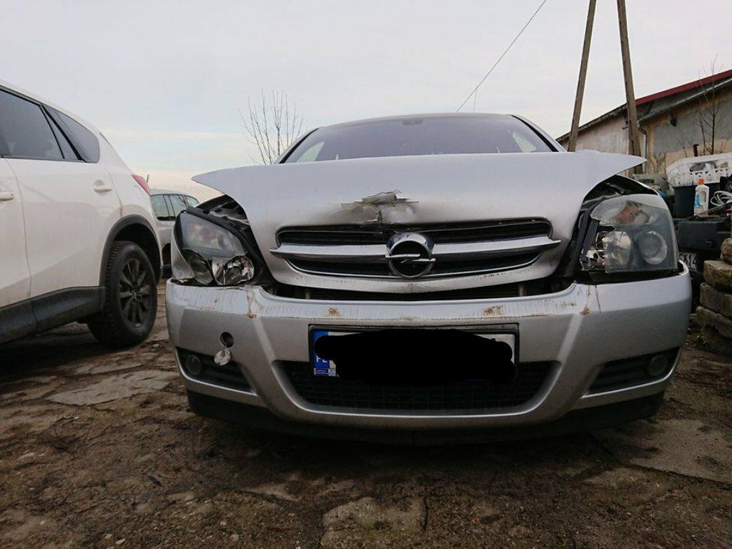 Vectra C uszkodzony przód!