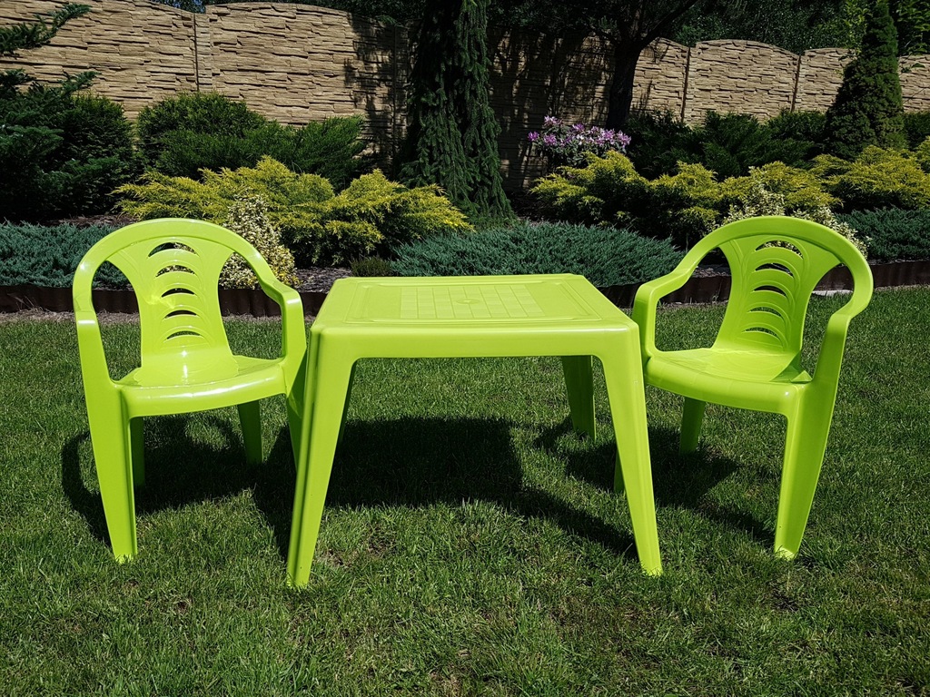 ZESTAW stolik + 2 krzesełka dla dzieci do ogrodu