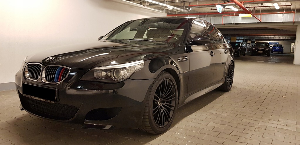 Bmw m5 e60 v12