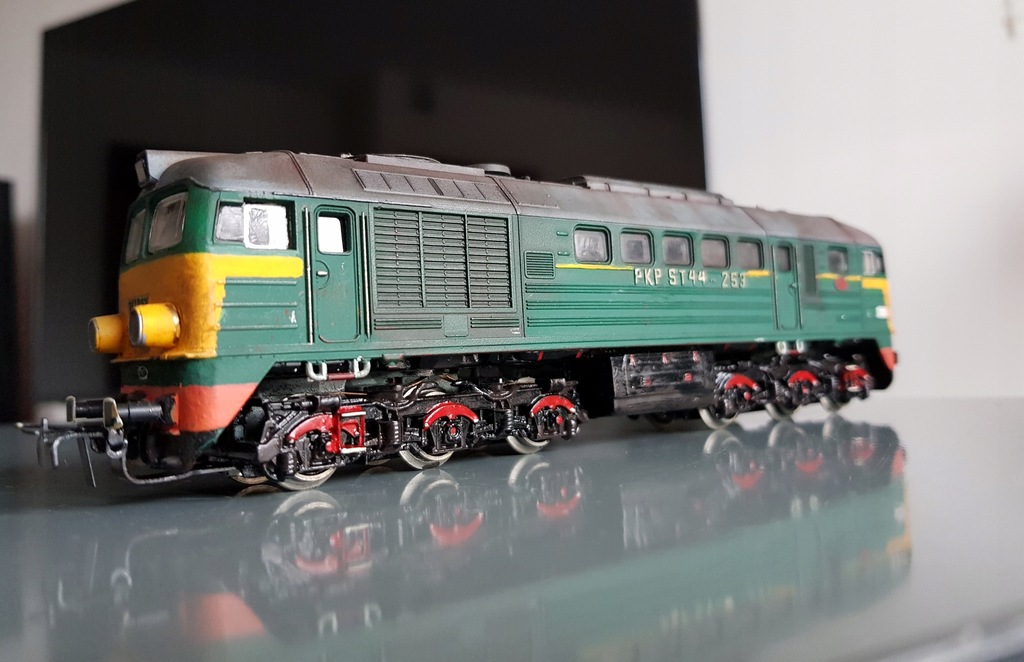 PKP ST44-253 H0 1:87