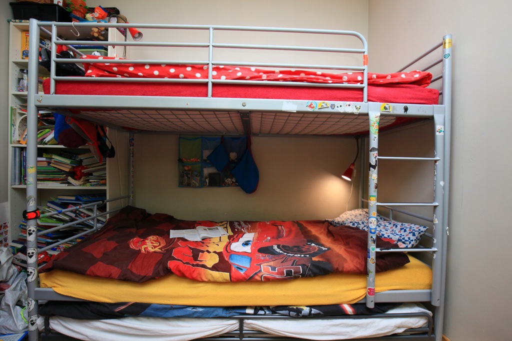 Trzypiętrowe łóżko dziecięce IKEA