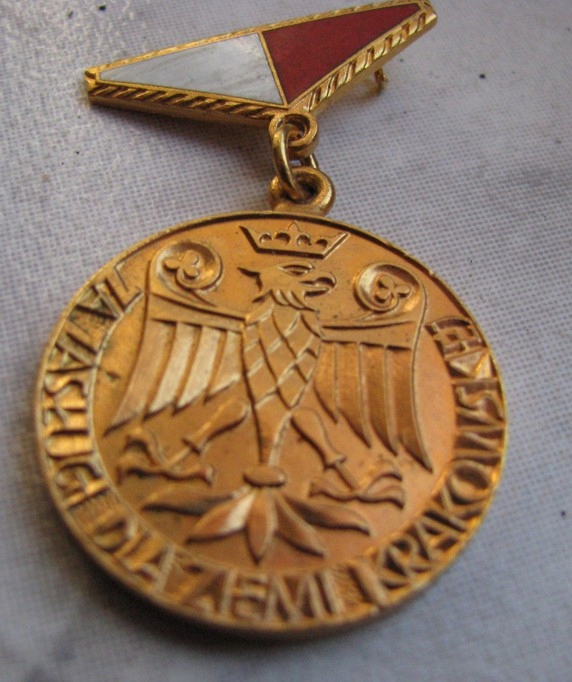Odznaka Za Zasługi Dla Ziemi Krakowskiej