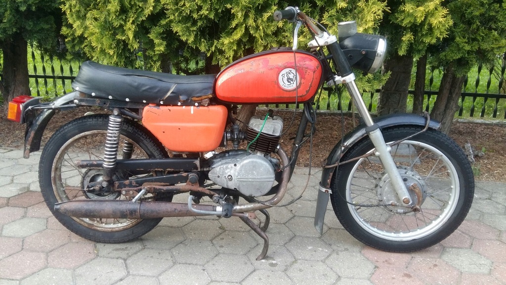 wsk 3 125 ( wsk na chodzie )