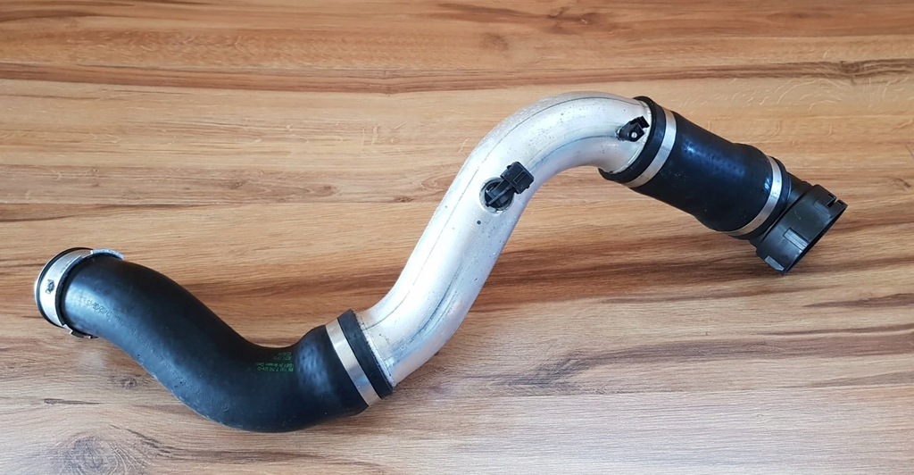 BMW E90 E91 2.0D 320D 163KM RURA WĄŻ INTERCOOLER 7694105030