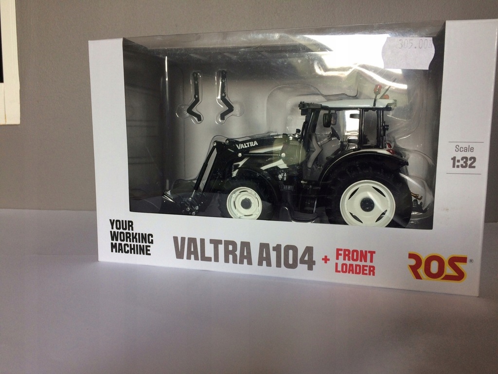 Ciągnik Valtra A104 ROS 1:32 - nowy
