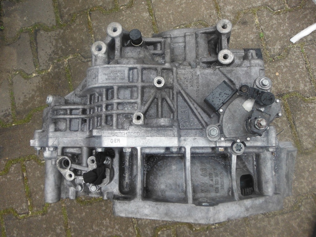 SKRZYNIA BIEGÓW AUTOMAT VW PASSAT B6 2.0 TFSI HRN