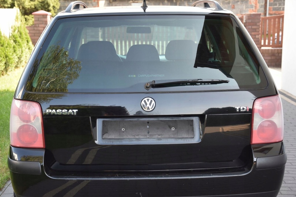 VW PASSAT B5 FL LIFT KOMBI KLAPA TYLNA TYŁ L041
