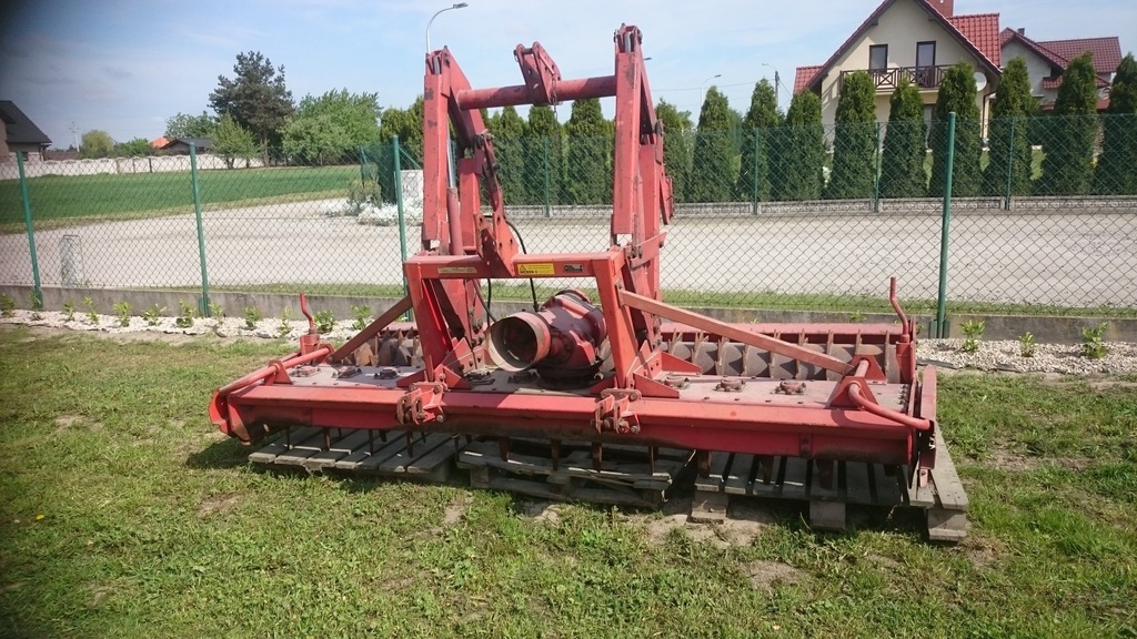 Agregat uprawowo siewny BECKER 3m