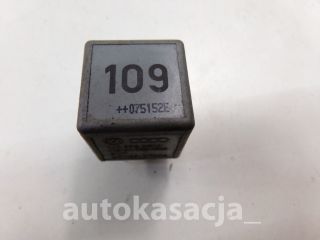 VW GOLF III 3 MK3 PRZEKAŹNIK 109 1J0906381A