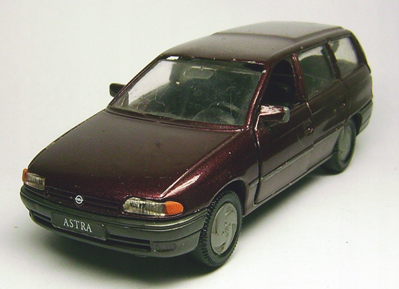 Stary model #1001 OPEL ASTRA COMBI