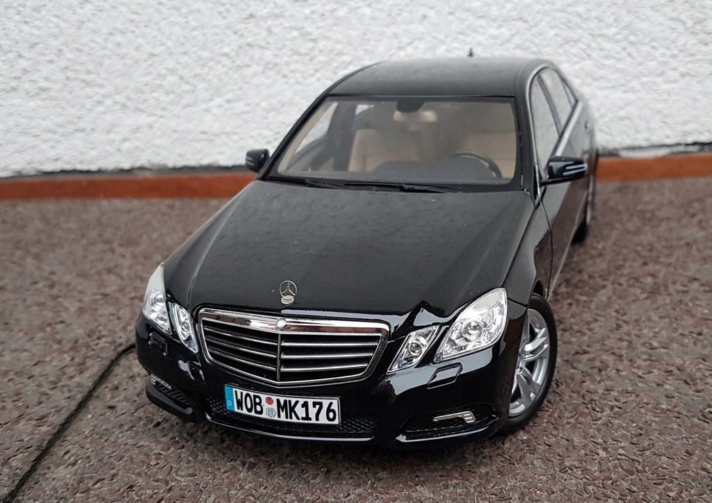 Kolekcja modeli Mercedes E W212 Avantgarde 1:18