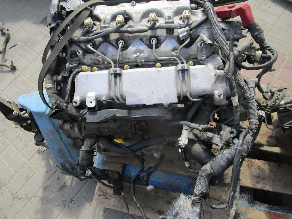 SILNIK TOYOTA AVENSIS 2.0D 4D4 USZKODZONY WTRYSK