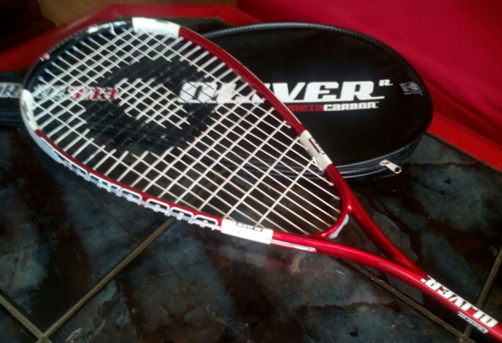 Rakieta squash Oliver META CARBON Strike 303+Pokr.