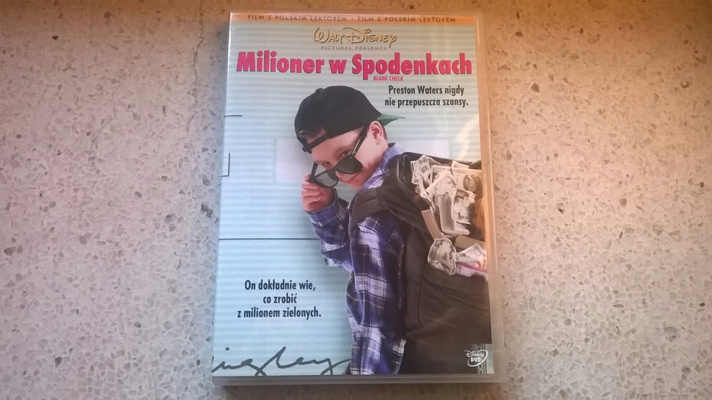 MILIONER W SPODENKACH (1994) Karen Duffy