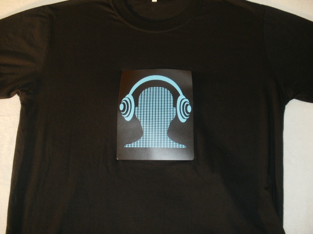 T-shirt LED z equalizerem r. L + baterie