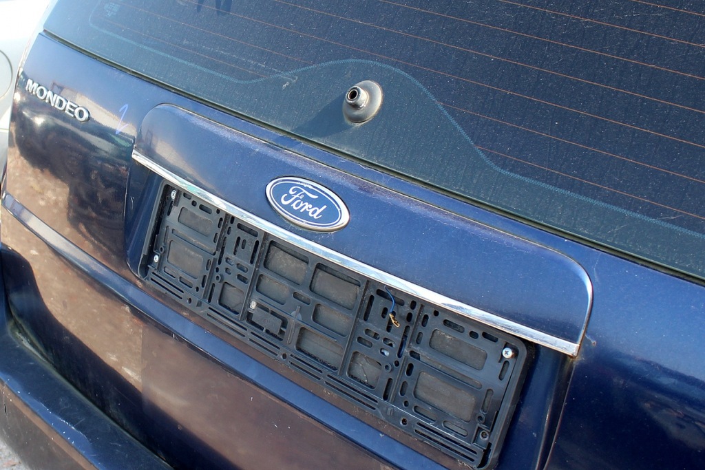 Listwa klapy Ford Mondeo MK3 2000-2007 Kombi