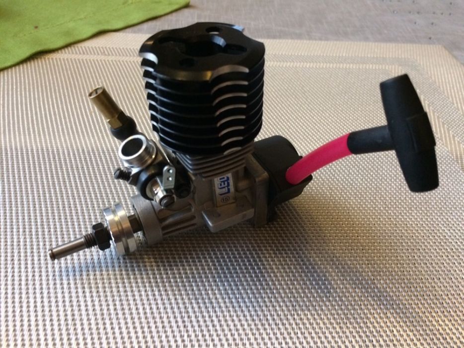 Silnik spalinowy RC Leo 15 - Nowy