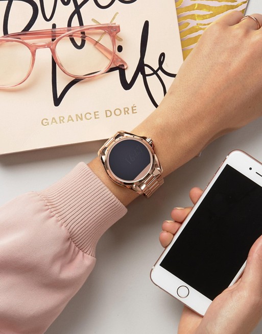 mk smartwatch mkt5001