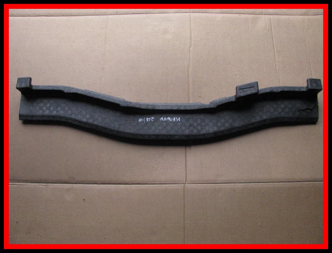 NAVARA NP300 ABSORBER STYROPIAN PRZÓD 620904KJ0A
