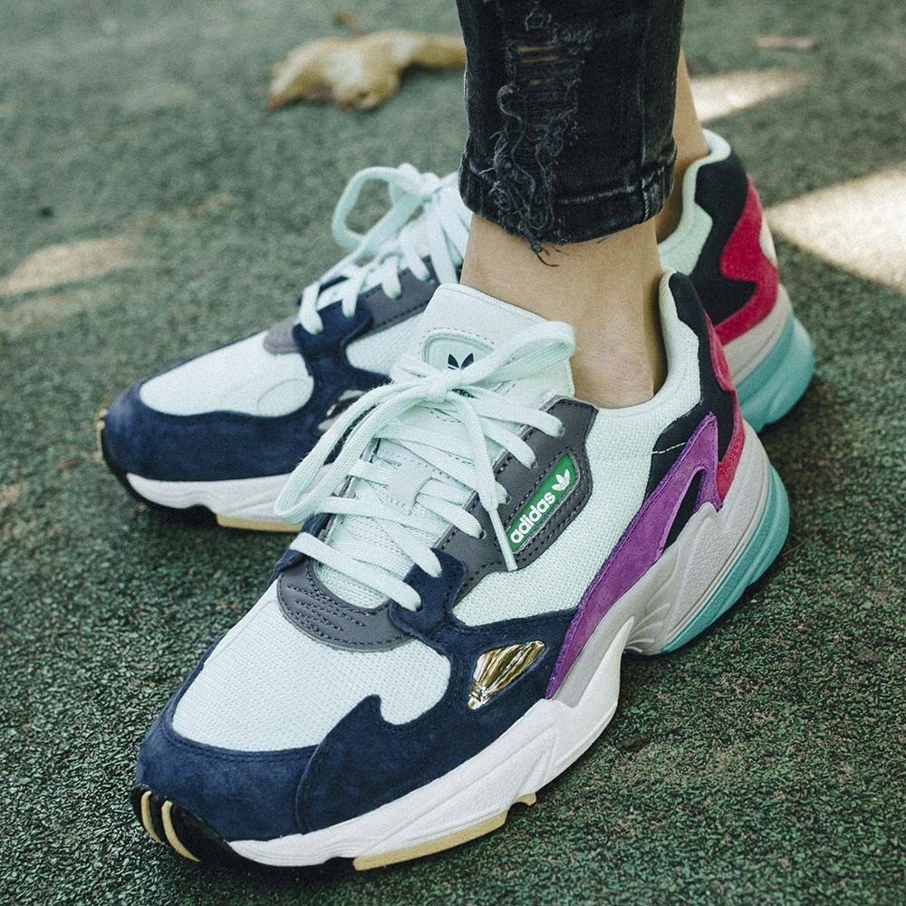 adidas falcon bb9175
