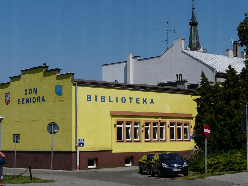 DĘBICA BIBLIOTEKA ZDJĘCIE