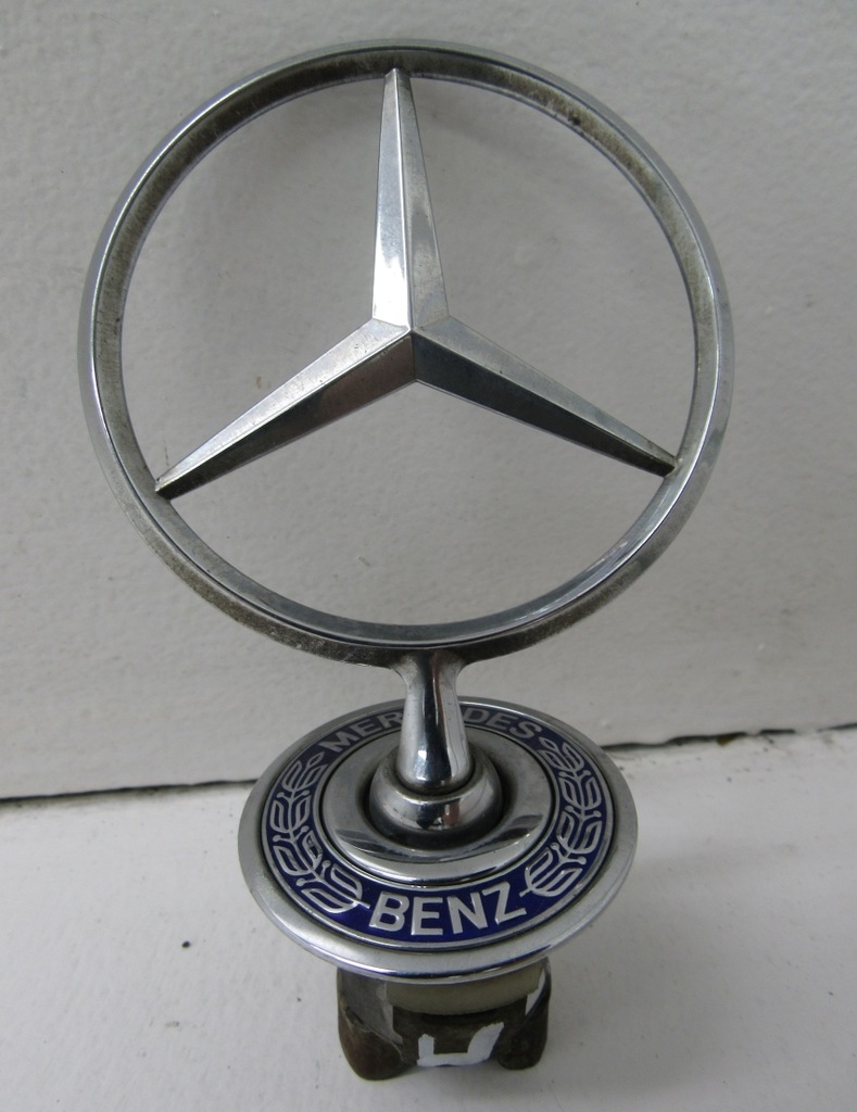 ZNACZEK LOGO EMBLEMAT MASKI MERCEDES EKLASA W211