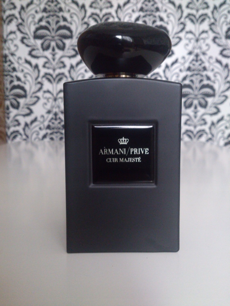 armani prive cuir majeste