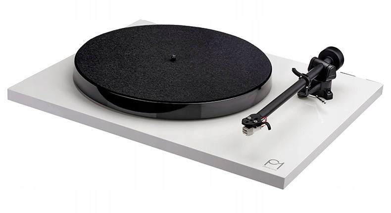 REGA P1 gramofon