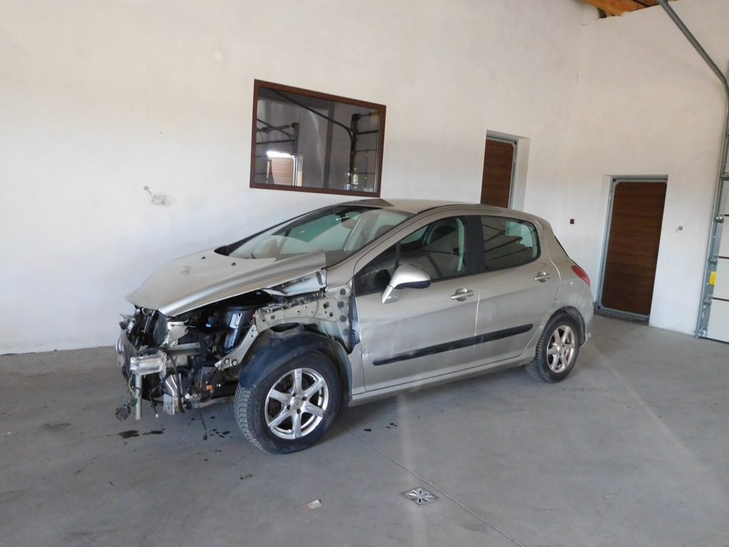 Peugeot 308 1,6 hdi Salon PL po wypadku 7531595591