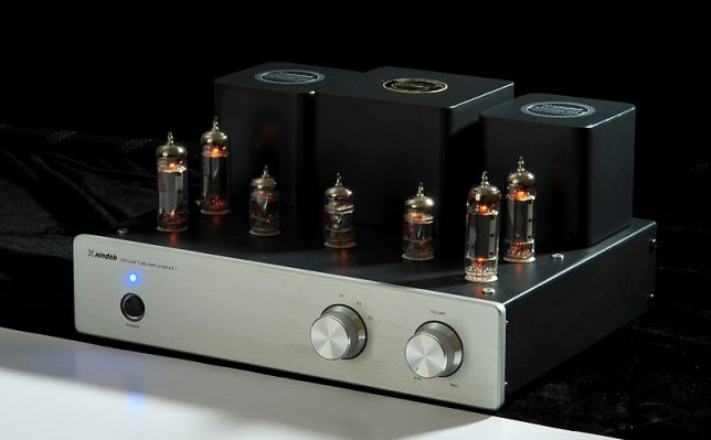 Audiofilski wzmacniacz lampowy XINDAK MT-1 / igła