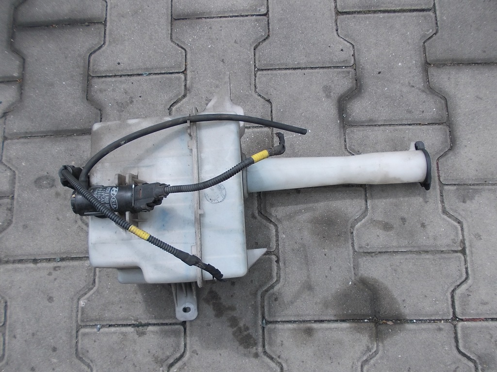 HYUNDAI SONATA NF 05-09 ZBIORNICZEK SPRYSKIWACZY