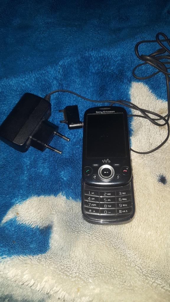 Sony Ericsson Zylo w20i Oryginalna Ładowarka itd.